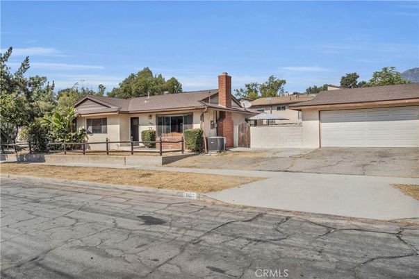 Attached, Backyard, Exterior, Facade, Ranch