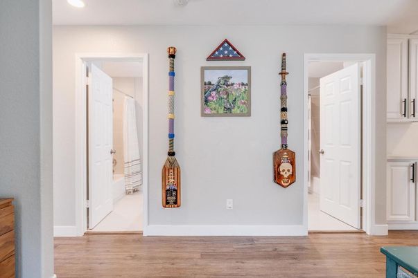 Interior, Recessed Lighting, Wood Texture Flooring