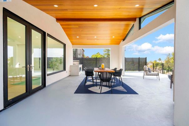 Dining room, Interior, Recessed Lighting, Wooden Ceilings