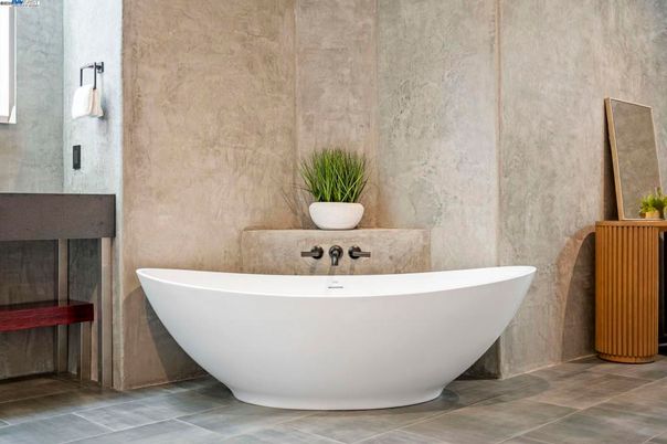 Bathroom, Free Standing Baths, Interior