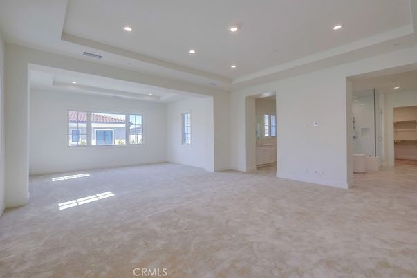 Bathroom, Empty room, Interior, Recessed Lighting