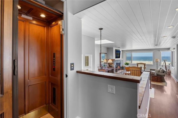 Elevator, Interior, Living room, Pendant Lights, Recessed Lighting, Water, Wooden Walls