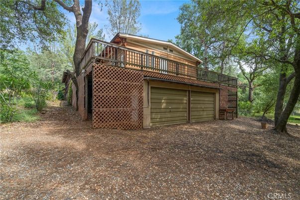 Detached Garage, Exterior