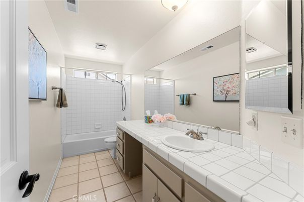 Bathroom, Interior, Tile Countertops