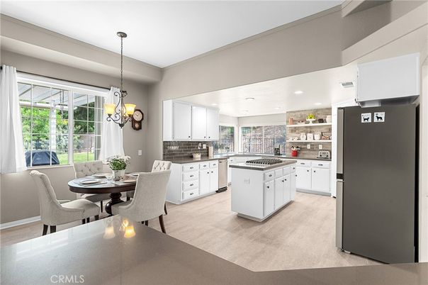 Dining room, Interior, Kitchen, Pendant Lights, Recessed Lighting, Stainless Steel Appliances