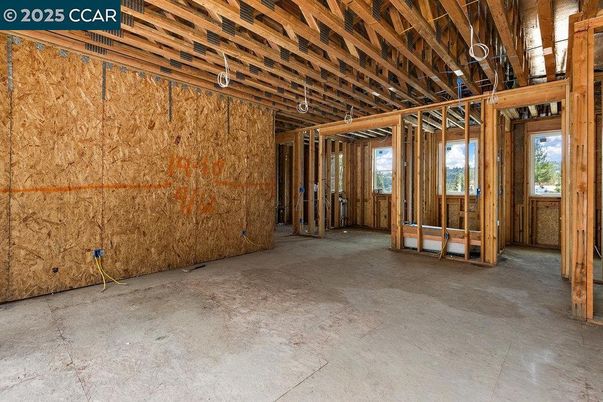 Empty room, Interior, Wooden Beams