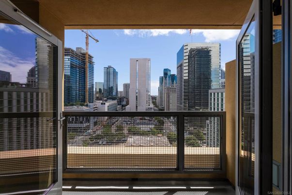 Exterior, Other, Skyline