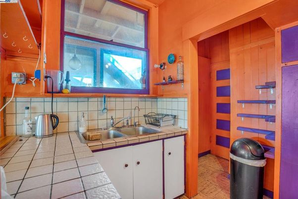 Interior, Kitchen, Tile Countertops