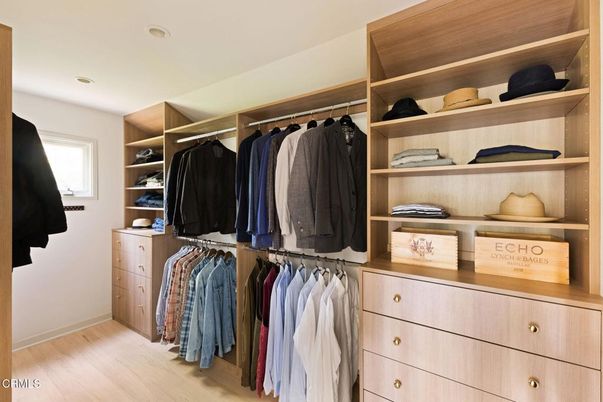 Interior, Walk-in Closets, Wood Texture Flooring