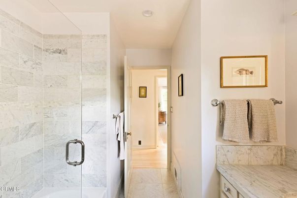 Bathroom, Interior, Marble Walls, Recessed Lighting