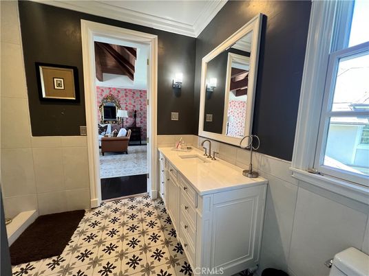 Bathroom, Dual Sink Vanities, Interior, Wood Texture Flooring