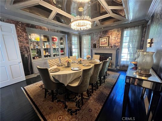 Chandelier, Dining room, Fireplace, Interior, Wood Texture Flooring