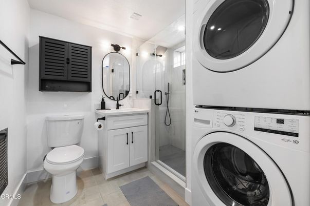 Bathroom, Glass Shower, Interior, Washer