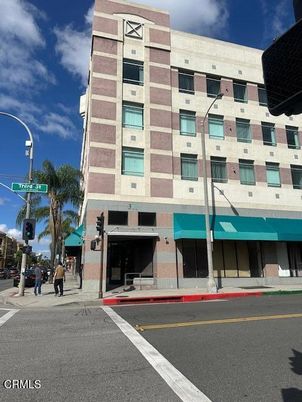 Exterior, Facade, Condo Building