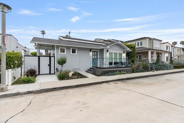 Exterior, Facade, Solar Panels, Ranch