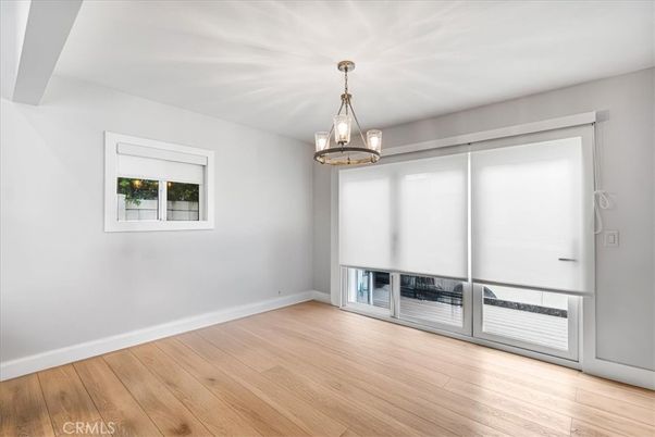 Empty room, Interior, Pendant Lights, Wood Texture Flooring