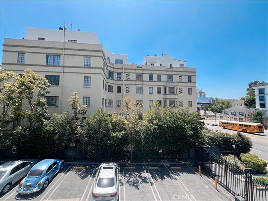 Exterior, Facade, Condo Building