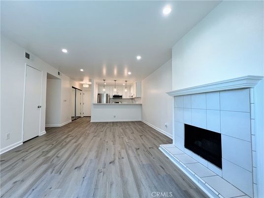 Fireplace, Interior, Kitchen, Pendant Lights, Recessed Lighting, Wood Texture Flooring