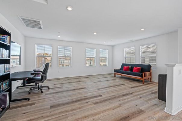Home Office, Interior, Recessed Lighting, Wood Texture Flooring