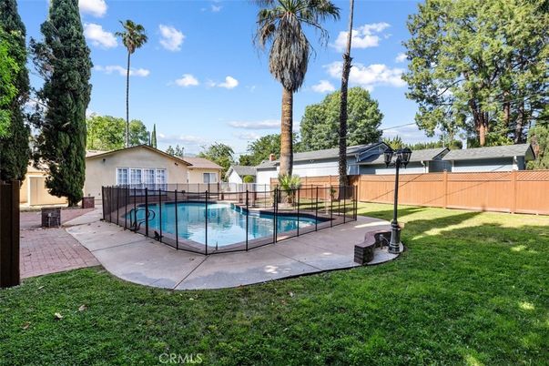 Backyard, Exterior, Pool