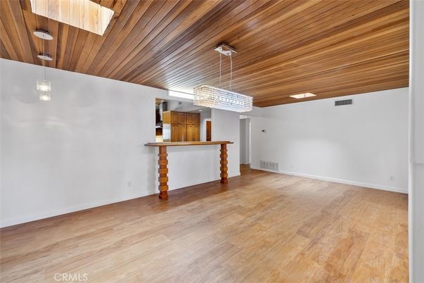 Chandelier, Empty room, Interior, Pendant Lights, Wooden Ceilings, Wood Texture Flooring
