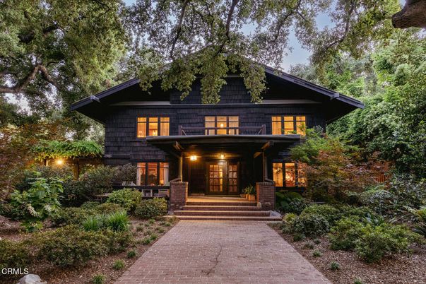 Exterior, Facade, American Craftsman