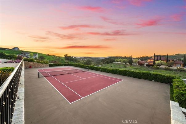 Exterior, Tennis Courts