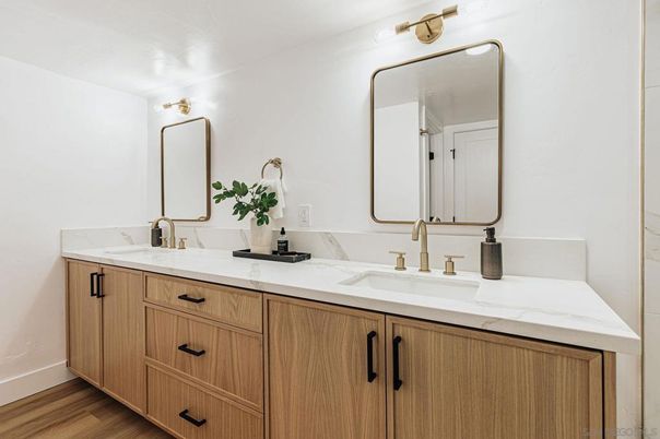 Bathroom, Dual Sink Vanities, Interior, Wood Texture Flooring