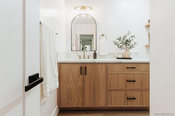 Bathroom, Dual Sink Vanities, Interior, Wood Texture Flooring