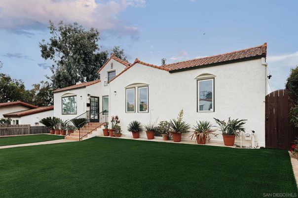 Backyard, Exterior, Facade, Spanish Mediterranean