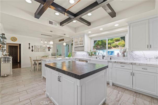Dining room, Interior, Kitchen, Pendant Lights, Recessed Lighting, Wooden Beams