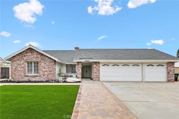 Attached, Exterior, Facade, Brick Facade, Ranch
