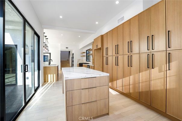 Interior, Pendant Lights, Recessed Lighting, Wood Texture Flooring