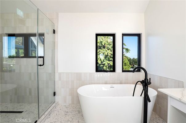 Bathroom, Free Standing Baths, Glass Shower, Interior