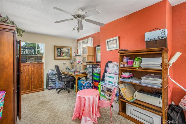 Home Office, Interior