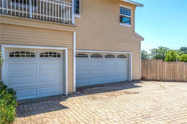 Detached Garage, Exterior