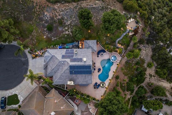 Exterior, Drone