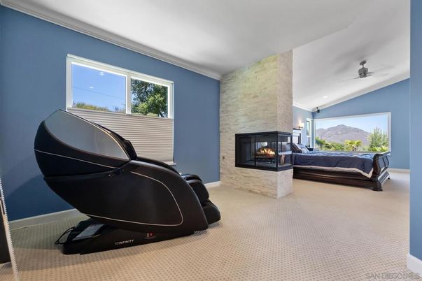 Fireplace, Fitness Equipment, Interior, Recessed Lighting