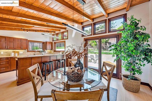 Dining room, Interior, Kitchen, Pendant Lights, Wooden Beams, Wooden Ceilings, Wood Texture Flooring