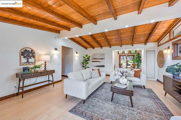 Dining room, Interior, Living room, Recessed Lighting, Wooden Beams, Wooden Ceilings, Wood Texture Flooring