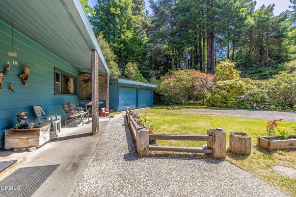 Backyard, Detached Garage, Exterior