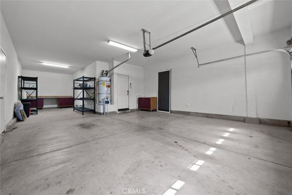 Garage, Interior