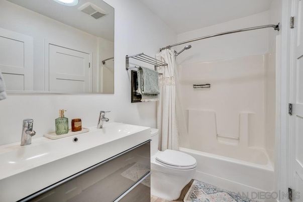 Bathroom, Interior