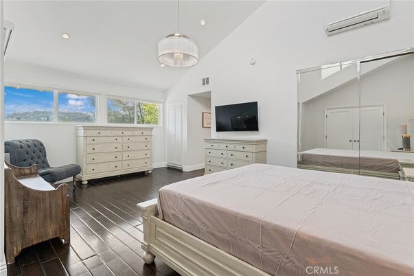 Bedroom, Interior, Pendant Lights, Recessed Lighting, Wood Texture Flooring