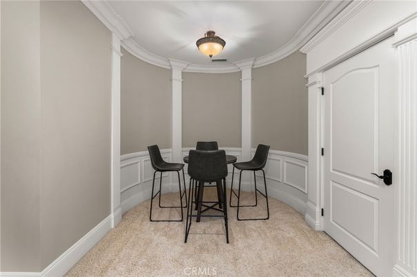 Dining room, Interior