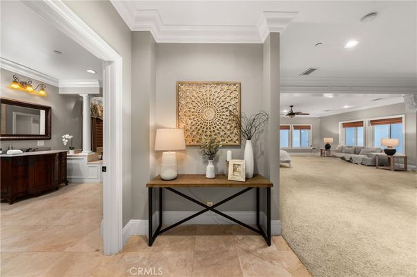Bathroom, Interior, Living room, Recessed Lighting