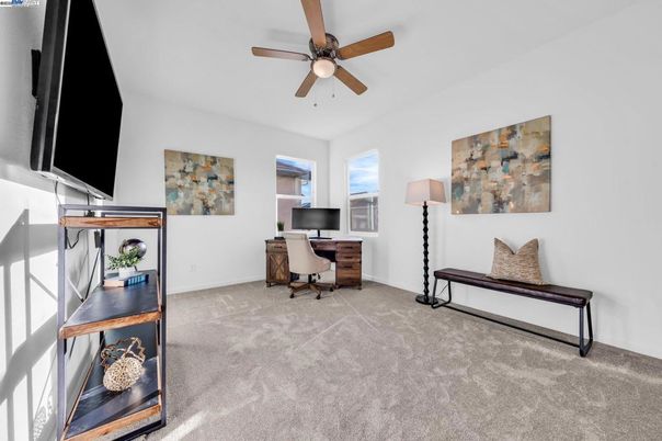 Home Office, Interior
