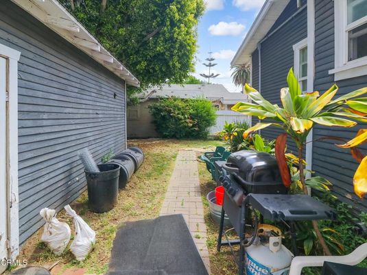 Backyard, Exterior