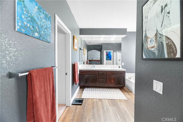 Bathroom, Interior, Recessed Lighting, Wood Texture Flooring