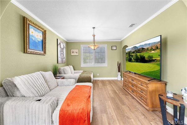 Interior, Pendant Lights, Wood Texture Flooring